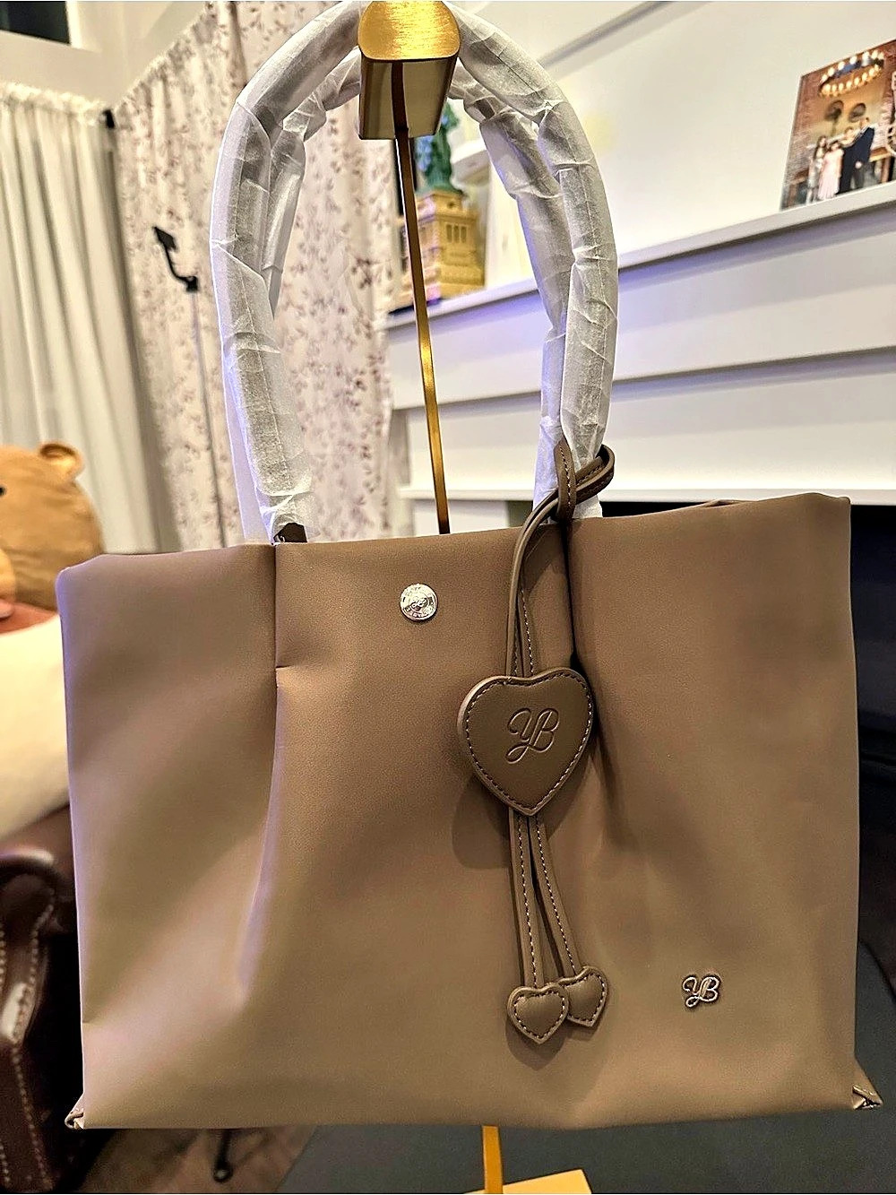 Yunabee Lightweight Premium Nylon Tote - Brownies Color NWT